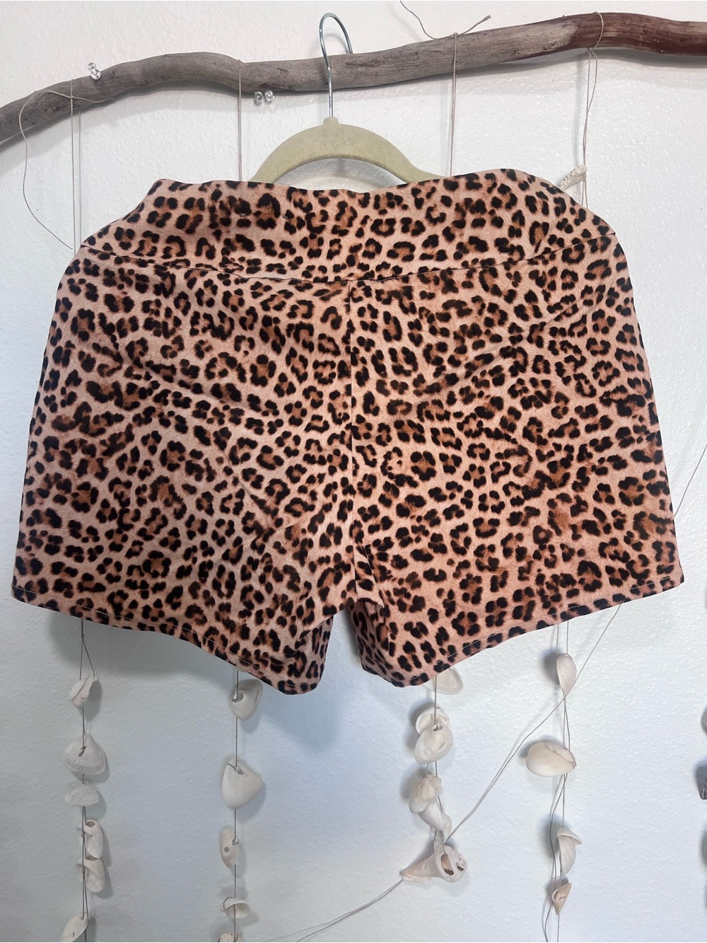 INC International Concepts Leopard Animal Print Shorts Size 8⁠ - Picture 4 of 4